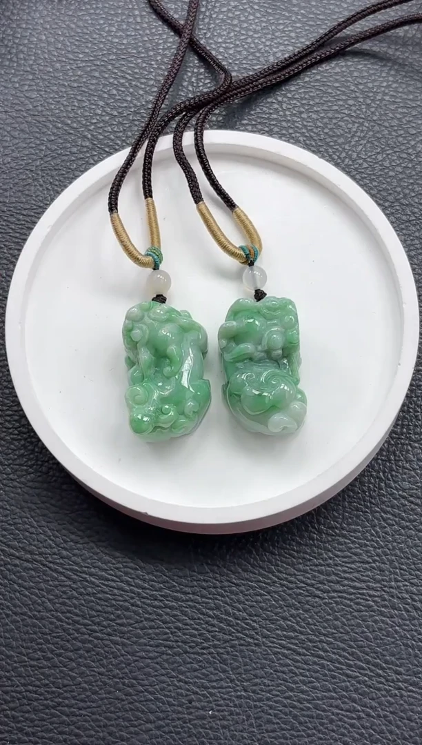 颈饰未镶嵌翡翠K244-1110 貔貅 多样性发一件