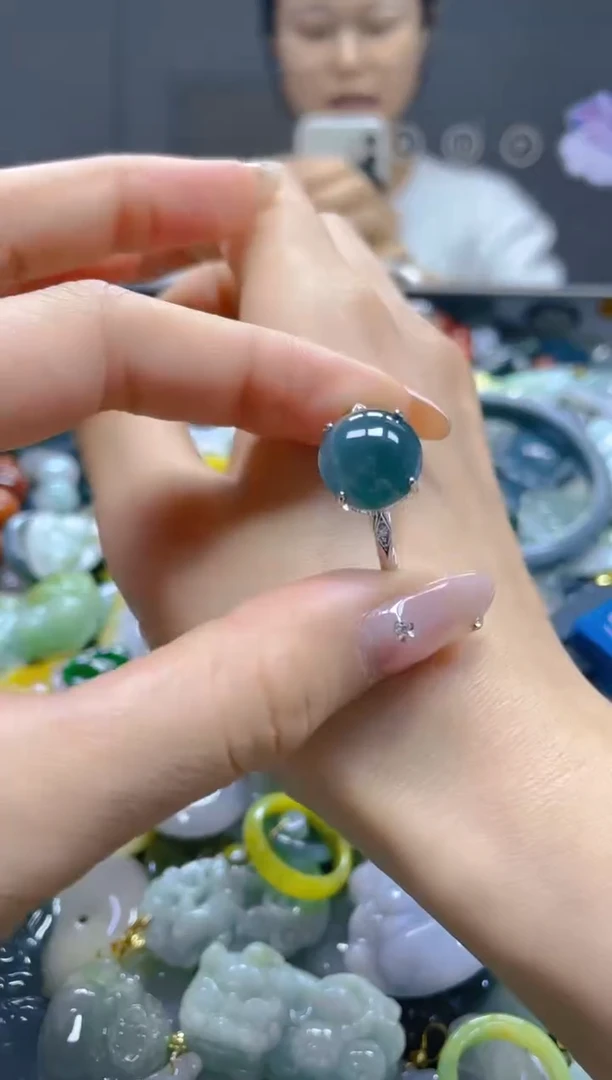 翡翠未镶嵌颈饰/N/翡翠A货，一件也是批发价