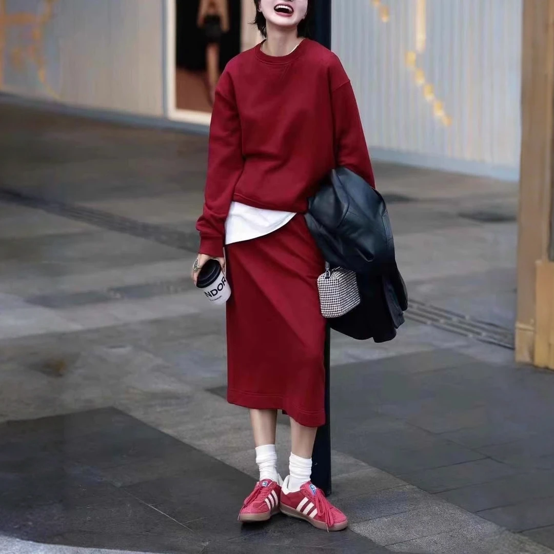 安可拉红运动卫衣套装女秋冬高级感宽松休闲圆领上衣半身裙两件套