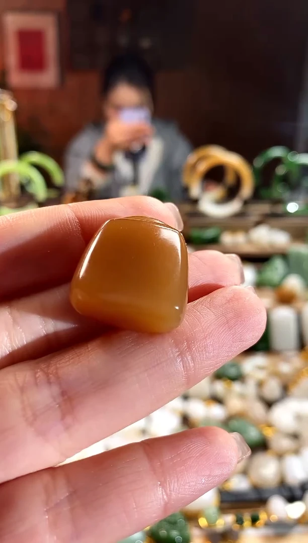 【闪购商品】和田玉吊坠未镶嵌。