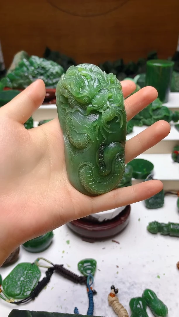 未镶嵌和田玉（碧玉）把件1