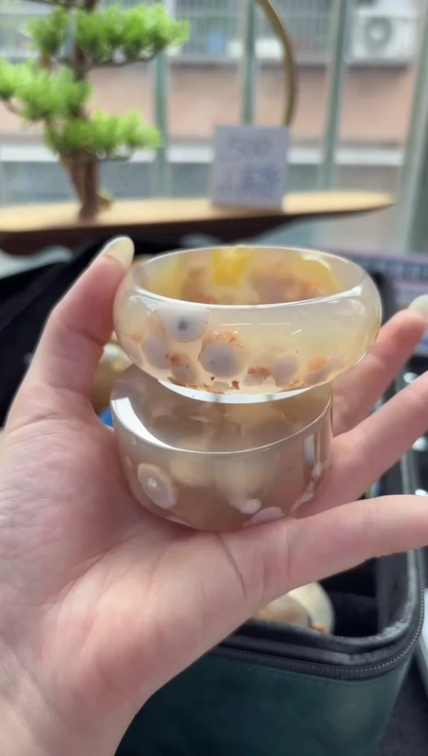 未镶嵌手镯石英质玉C149(62圈赠送镯心)