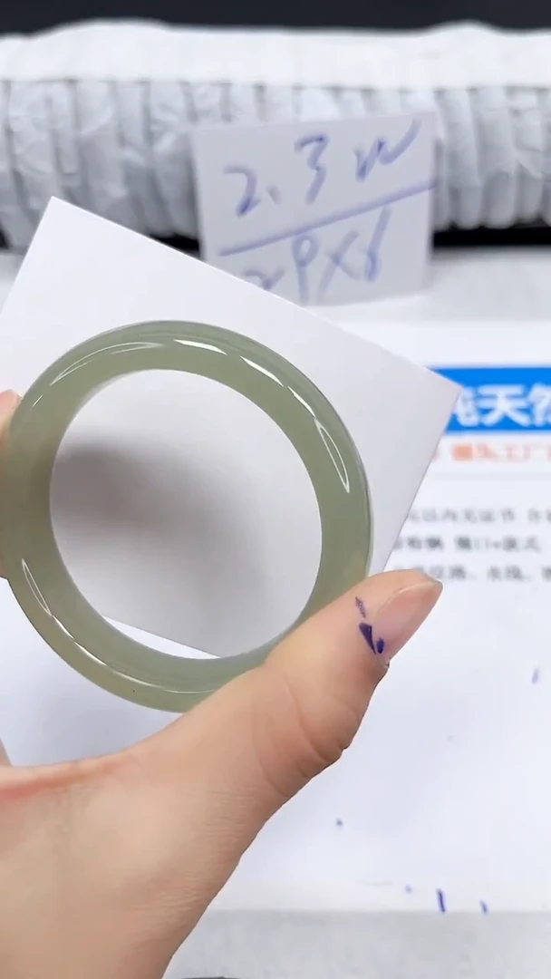 未镶嵌手镯石英质玉116-52.5