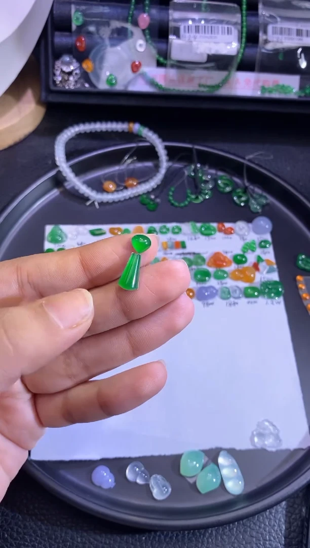 未镶嵌挂件翡翠柱子