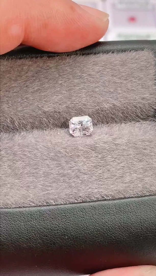 裸石蓝宝石1.34-750天然无烧蓝宝石