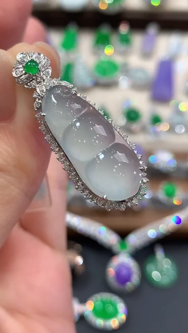 吊坠(不含链)18K金镶嵌翡翠o18