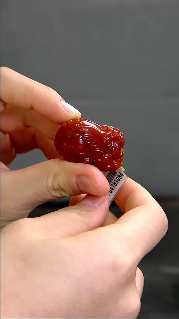 未镶嵌雕刻南红玛瑙005ZB1120产品一个