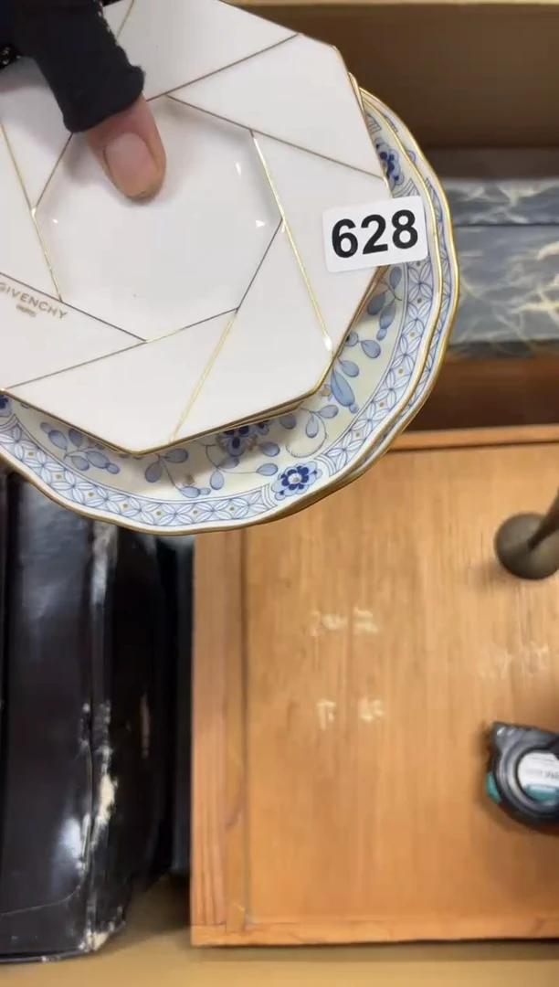 瓷片E****n628中古商品谨慎参拍