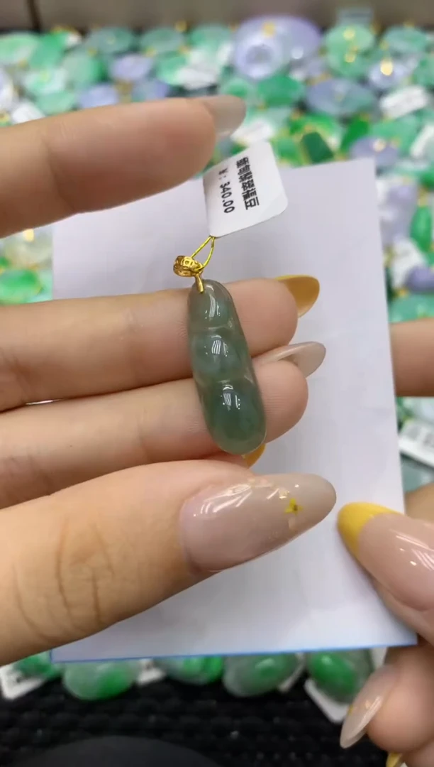 颈饰未镶嵌翡翠天然缅甸翡翠A货