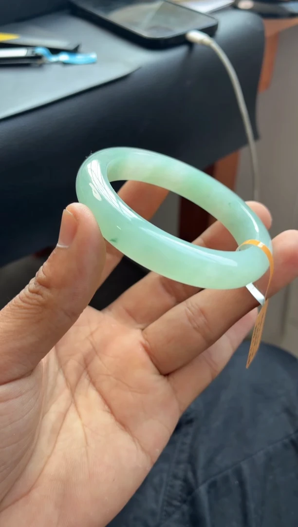 未镶嵌手镯翡翠水润葡萄绿冰胶条 33号 53-54圈口