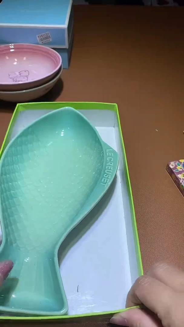瓷片碗碟好物一件不留@@1
