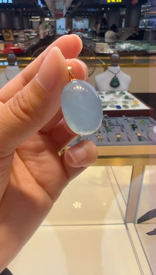 【闪购商品】海蓝宝石颈饰18K金镶嵌27