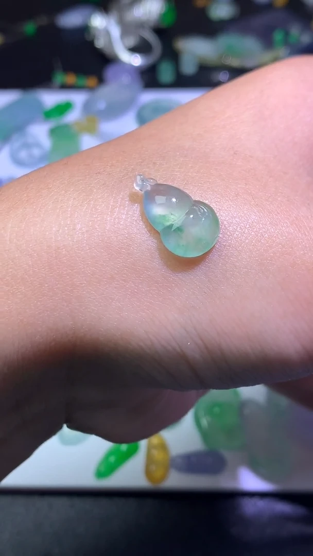 未镶嵌定制翡翠毛货