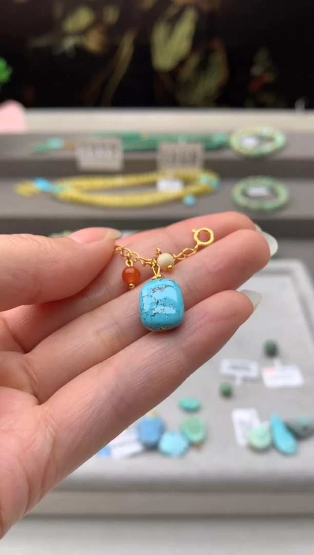 未镶嵌挂件南红玛瑙R186