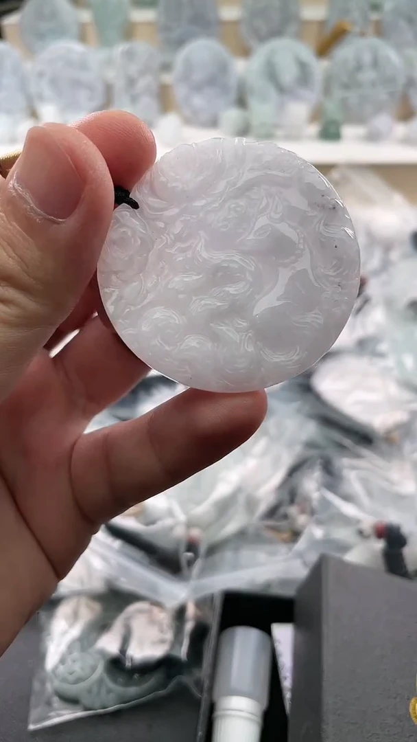 翡翠未镶嵌颈饰..../7/13/ 13