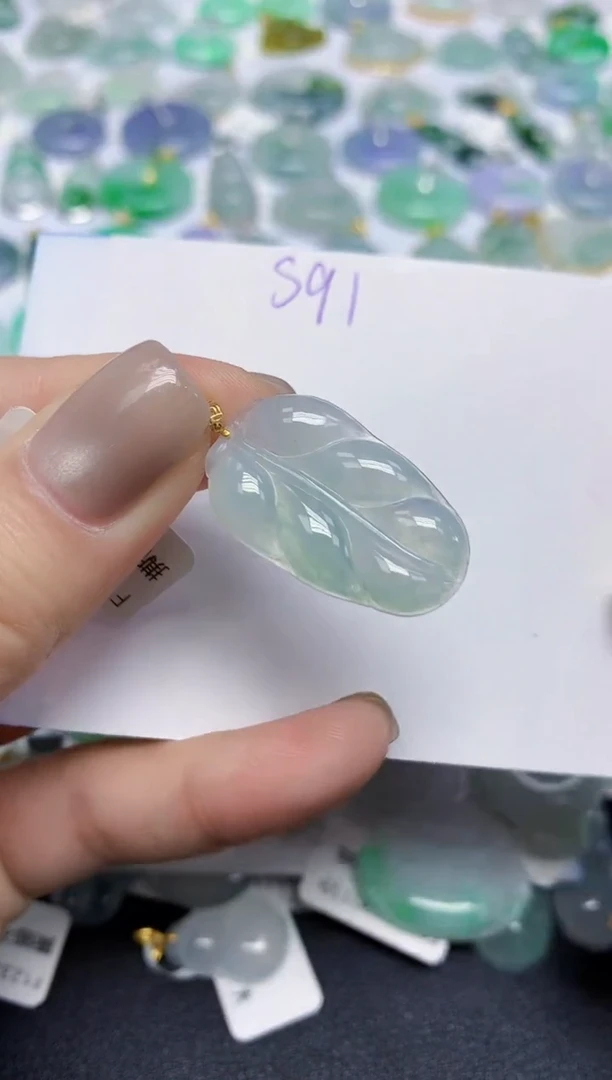 颈饰未镶嵌翡翠天然缅甸翡翠A货翡翠百元以上9元证书费自理