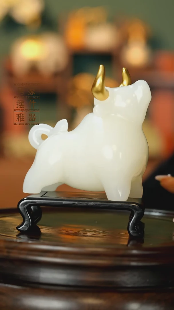 玉《牛气冲天》摆件