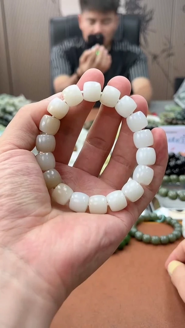 手串未镶嵌和田玉俄糖白12