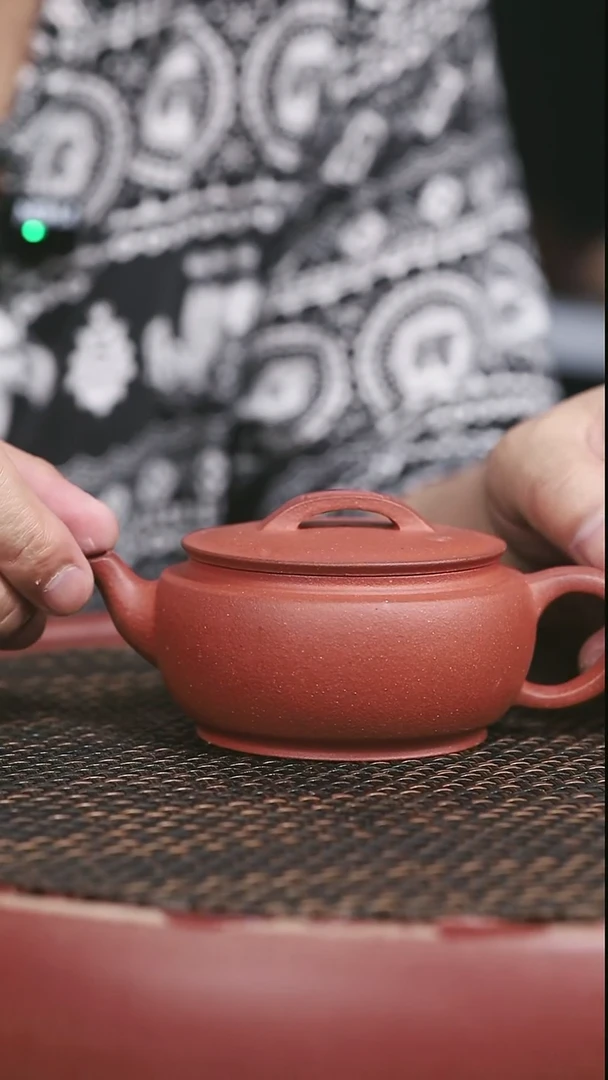 17号大红泥大蕴汉瓦200CC大跳砂