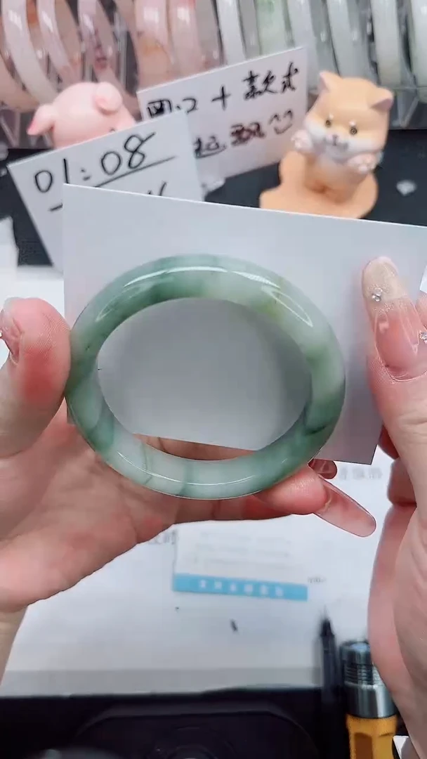 【闪购商品】石英质玉手镯未镶嵌171