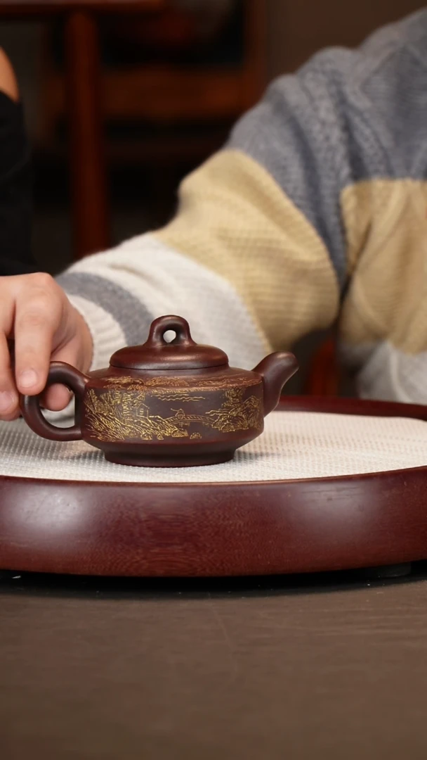 【闪购商品】紫砂茶壶汉君+泉海+挂历