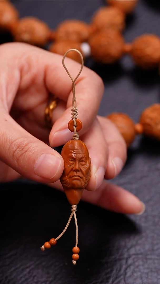 【闪购商品】橄榄核吊坠****************