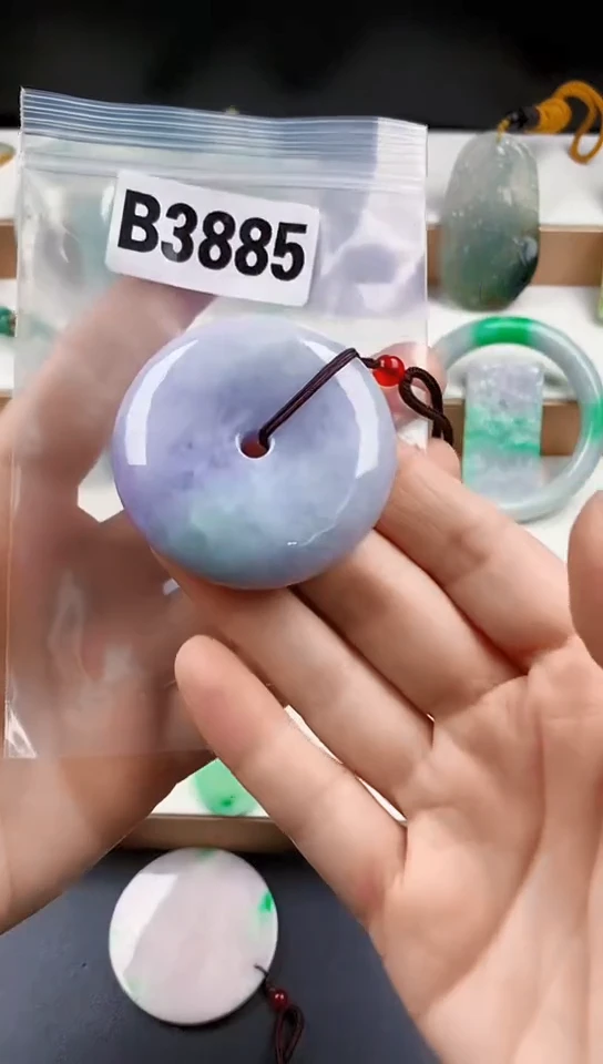 颈饰未镶嵌翡翠天然翡翠吊坠挂件