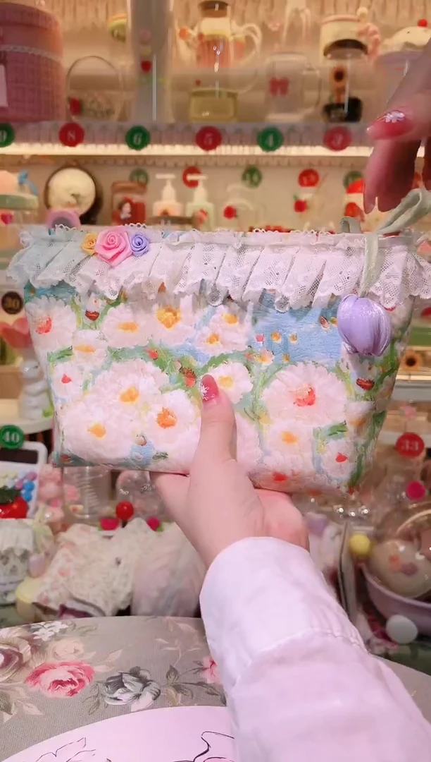 蕾丝油画化妆包——手工制作品质好！