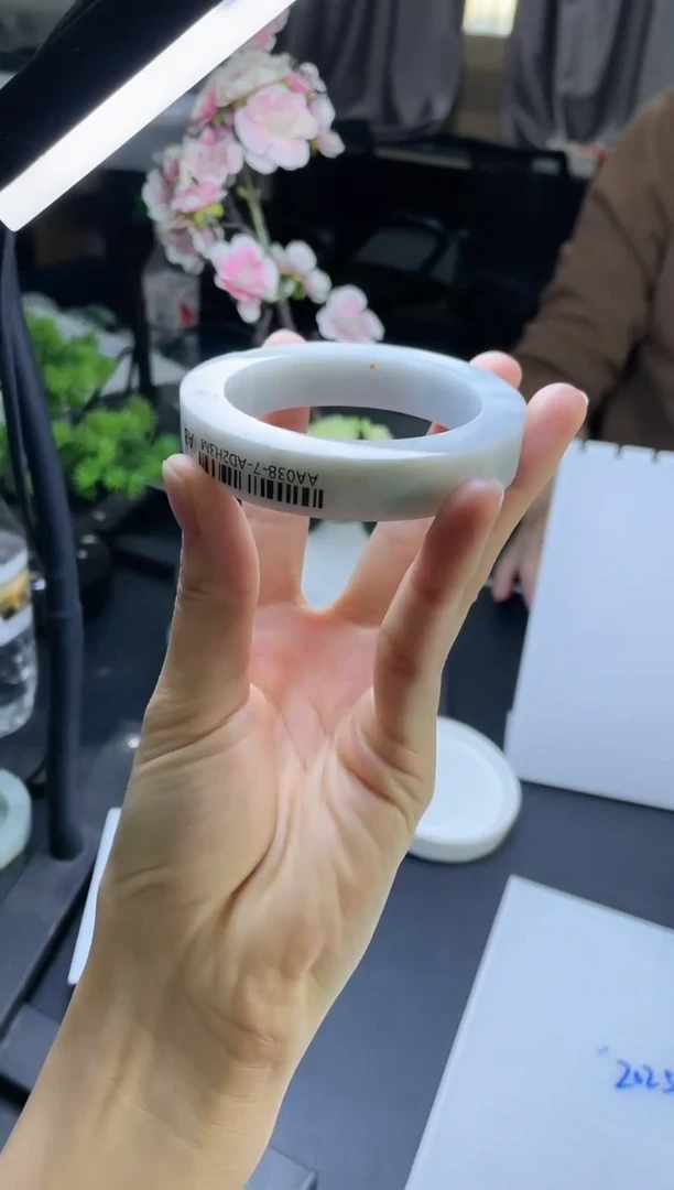 【闪购商品】定制翡翠手镯未镶嵌手镯54-58