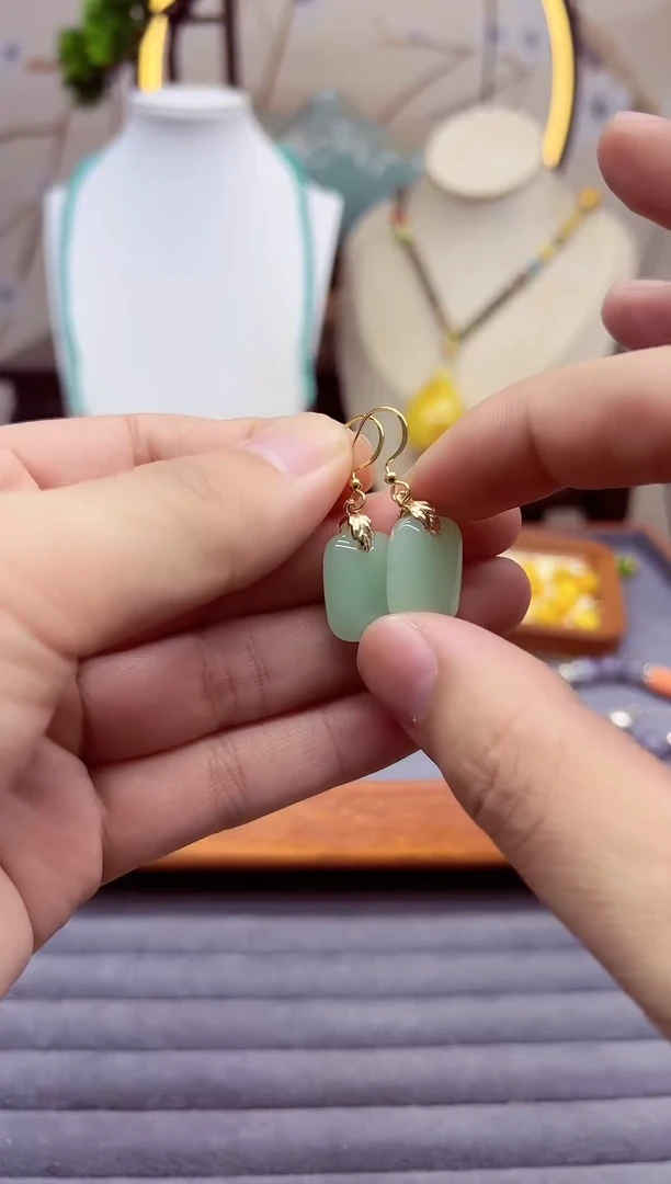 【闪购商品】和田玉耳饰14K金镶嵌e227