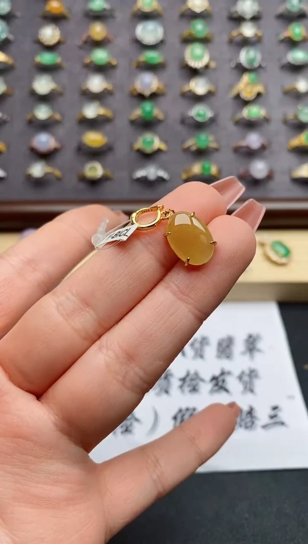 翡翠银S925镶嵌颈饰......