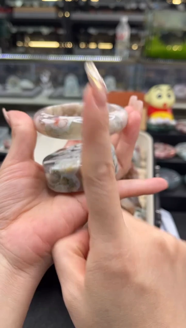 未镶嵌手镯石英质玉尘*丷圈口（赠品镯心）