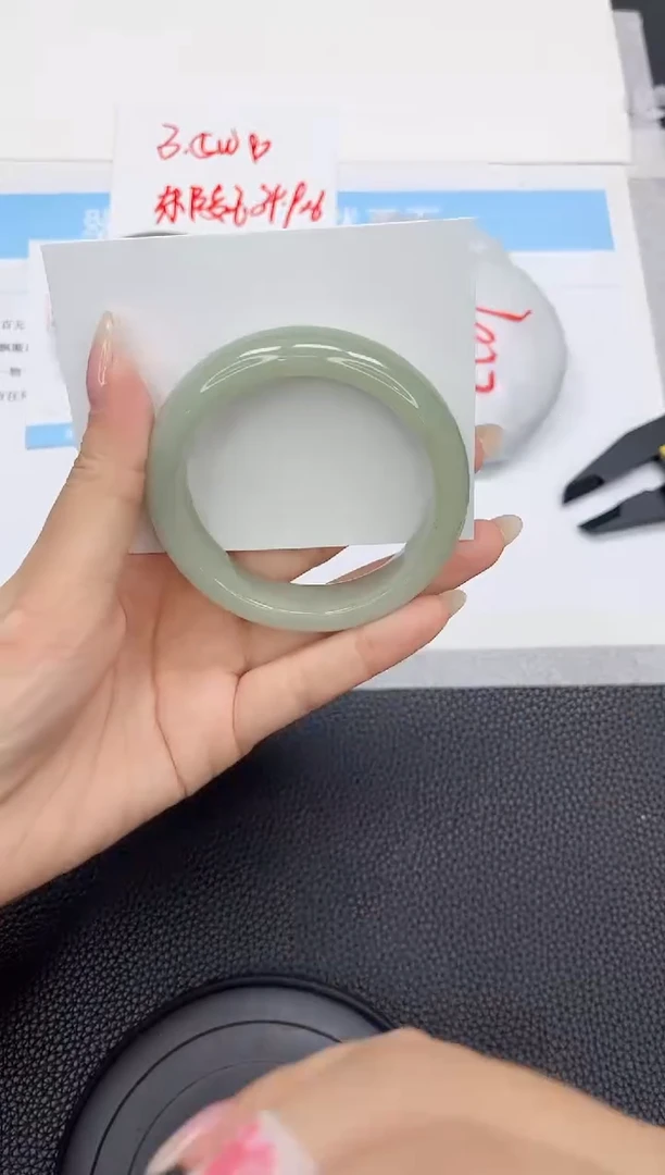 石英质玉手镯未镶嵌196-64.1