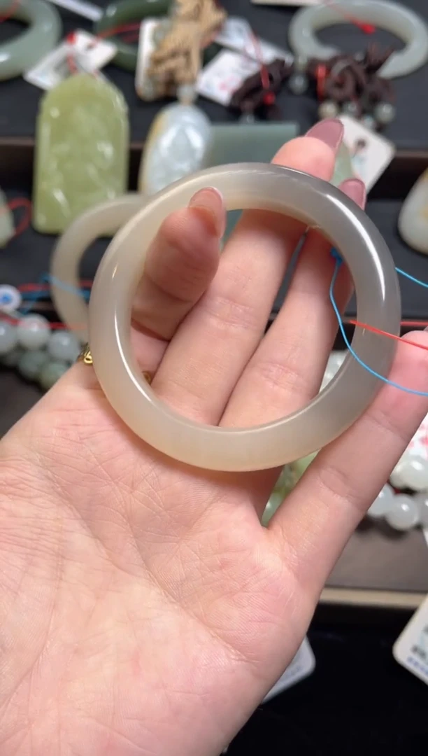 未镶嵌手镯和田玉青海藕粉带烟紫 51+圈9009161