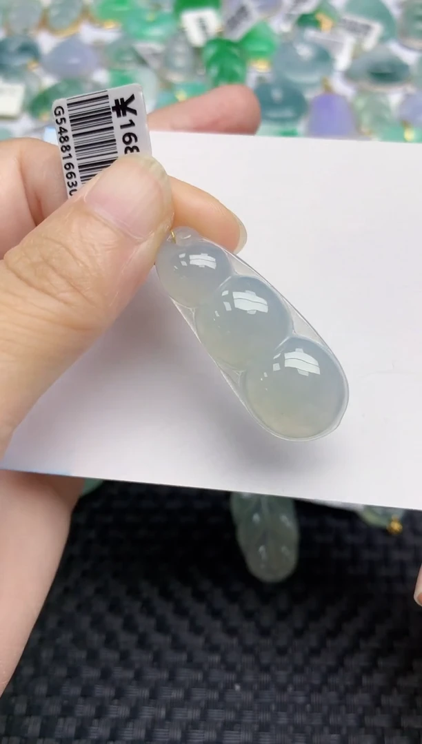 翡翠未镶嵌颈饰天然翡翠A货