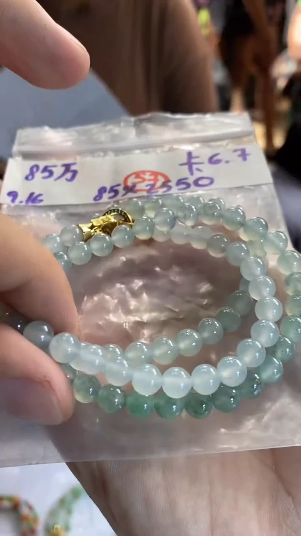 未镶嵌定制翡翠天然缅甸翡翠多样性