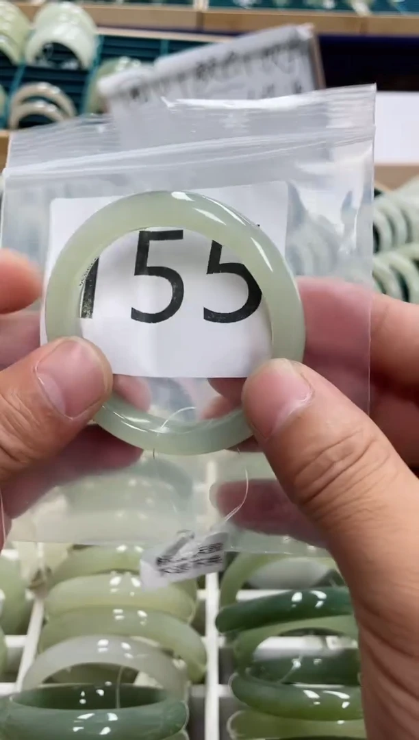 未镶嵌手镯和田玉和田玉手镯 53.2圈口 155号