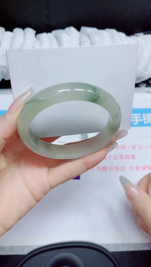 石英质玉手镯未镶嵌354