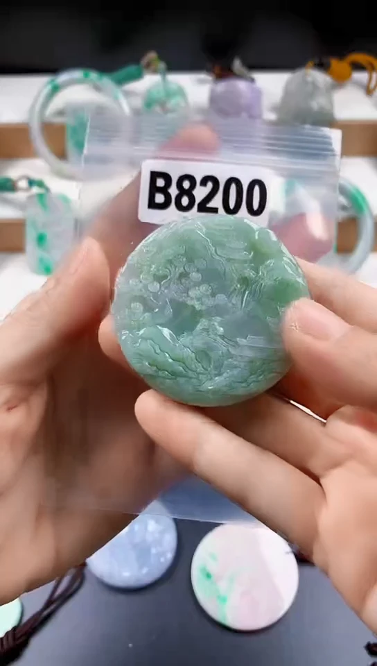 颈饰未镶嵌翡翠天然翡翠吊坠挂件