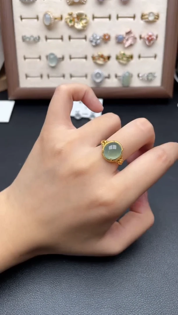 翡翠戒指银S925镶嵌一物一证一礼盒