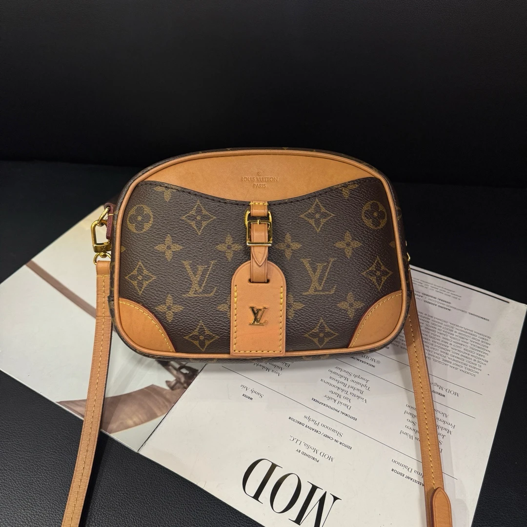 95新 LouisVuitton/路易威登 老花相机单肩包20年B6180寄卖服务