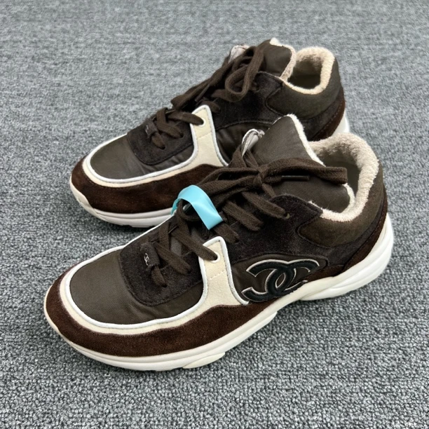 99新 Chanel/香奈儿 38码 Chanel香奈儿咖啡色运动鞋 98新 /6285