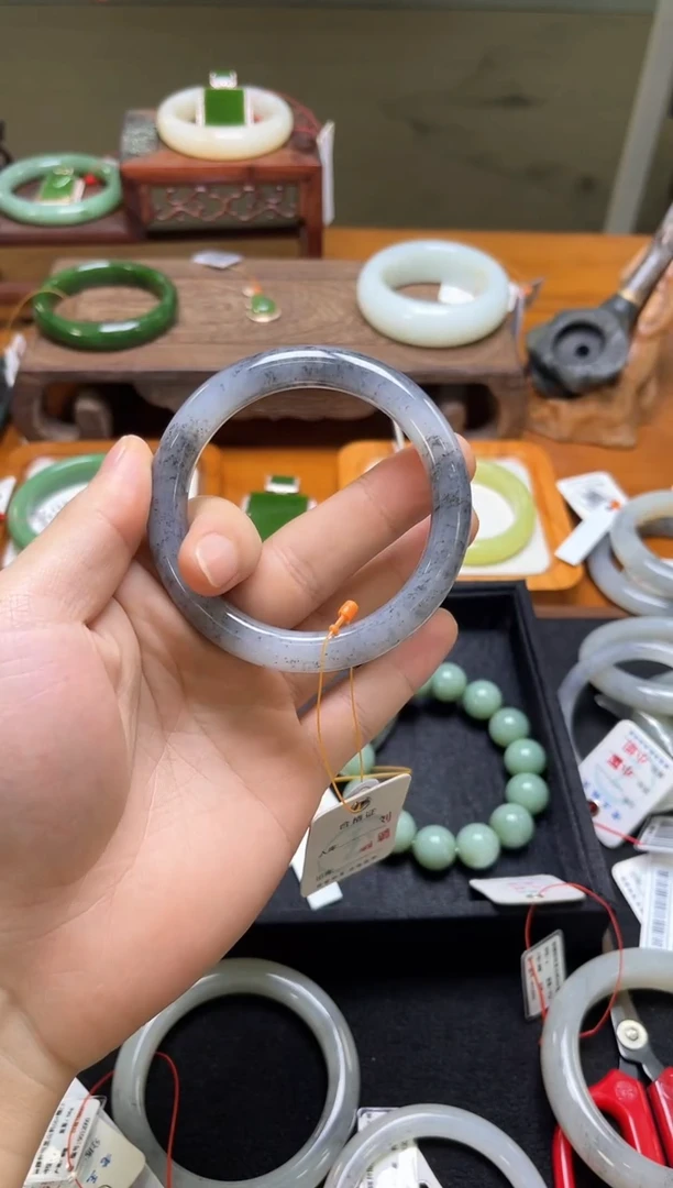 未镶嵌手镯和田玉新疆黑山 57圈 24