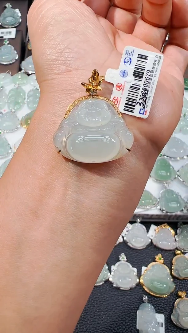 吊坠(不含链)18K金镶嵌翡翠佛公吊坠679