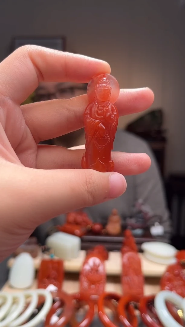 颈饰未镶嵌南红玛瑙吊坠
