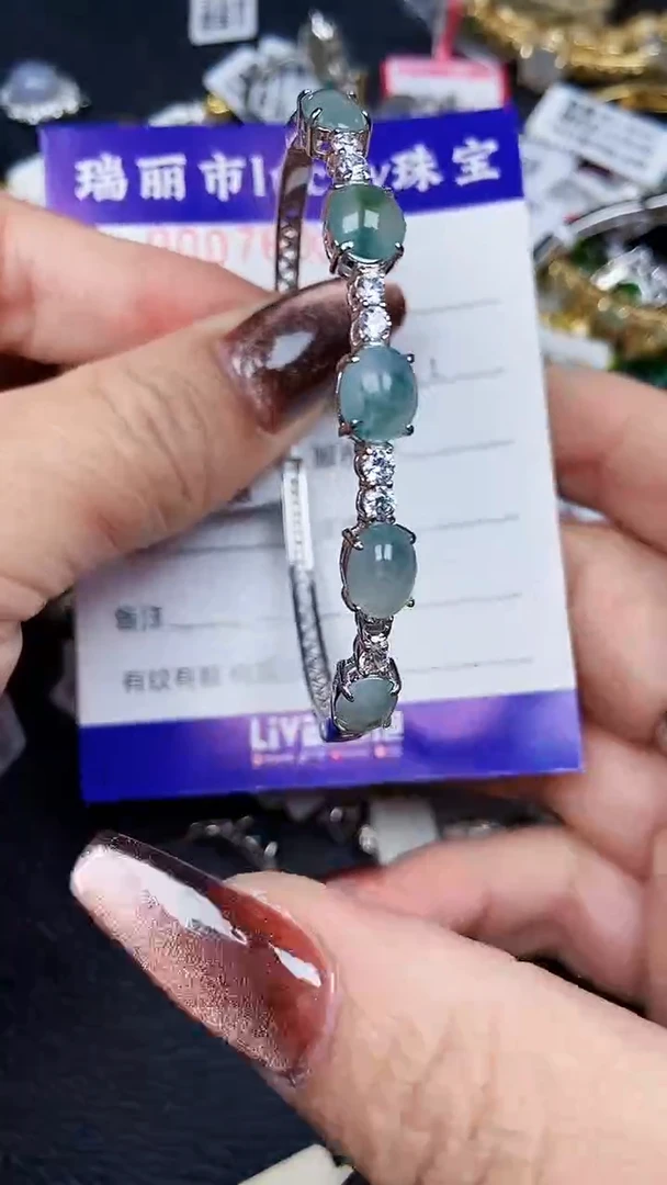 颈饰银S925镶嵌翡翠7600