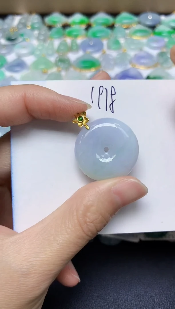 翡翠未镶嵌颈饰 天然缅甸翡翠A货