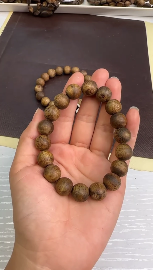 【闪购商品】沉香手串99沉海南老白棋12mm10g多样性发1