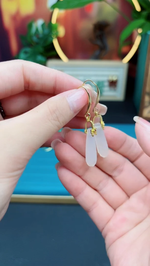 玛瑙/玉髓耳饰银S925镶嵌玉兰花