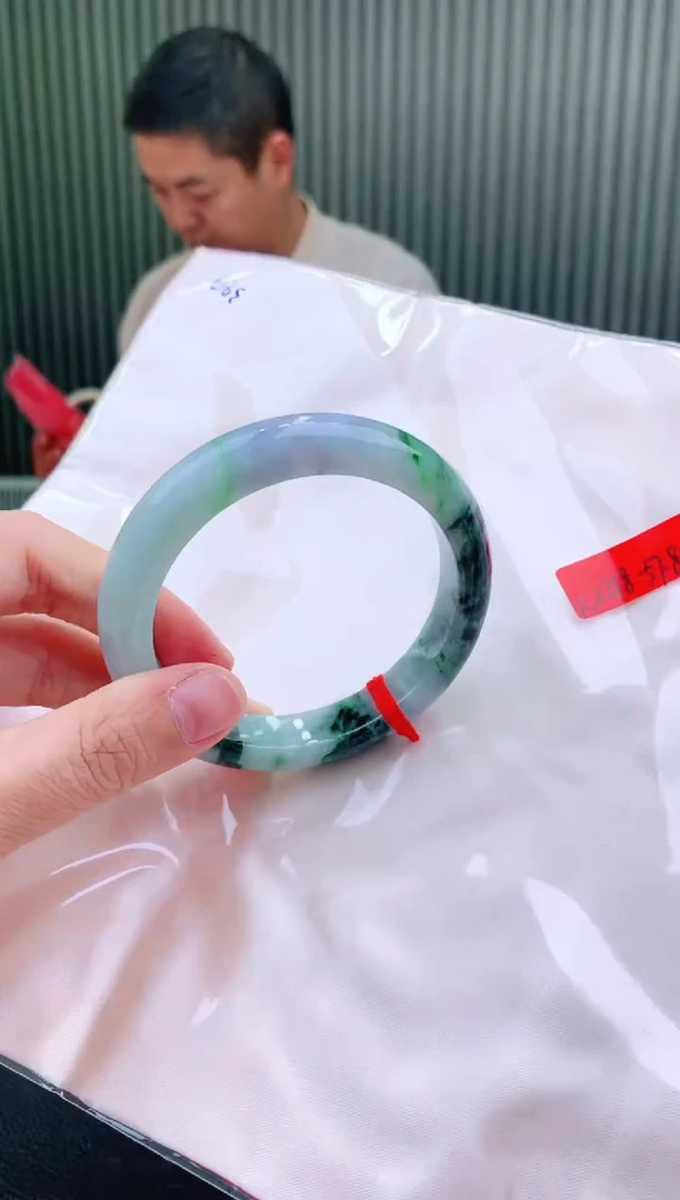 未镶嵌手镯翡翠58